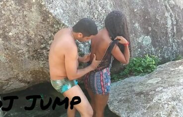 Esposa Gozando Sexo com puta gostosa na praia